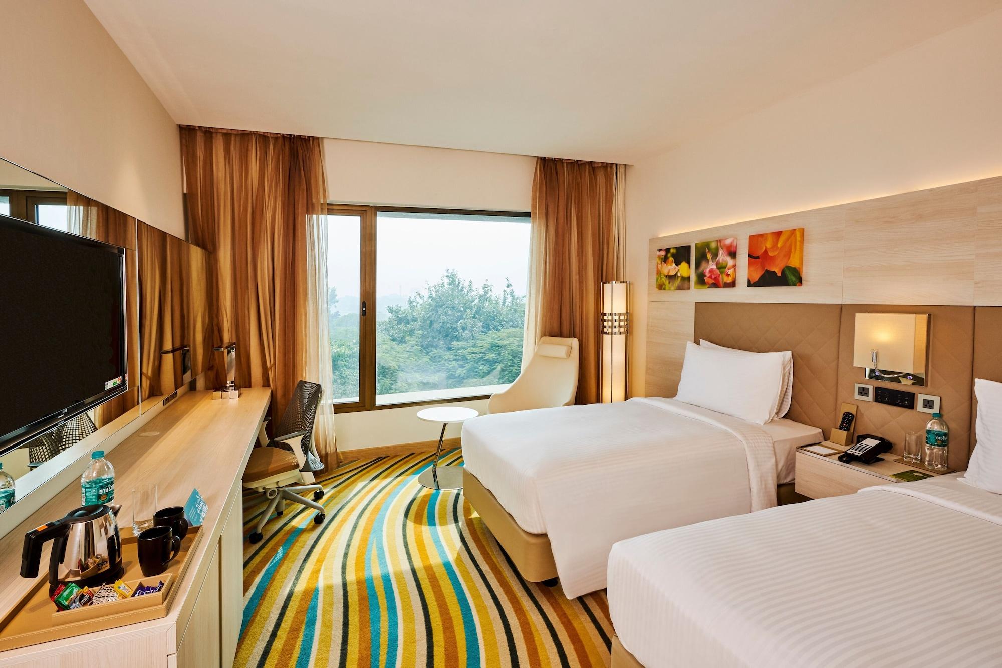 Hilton Garden Inn Lucknow Ngoại thất bức ảnh