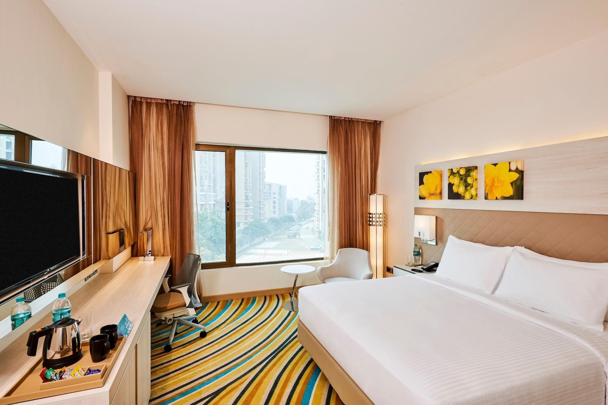Hilton Garden Inn Lucknow Ngoại thất bức ảnh
